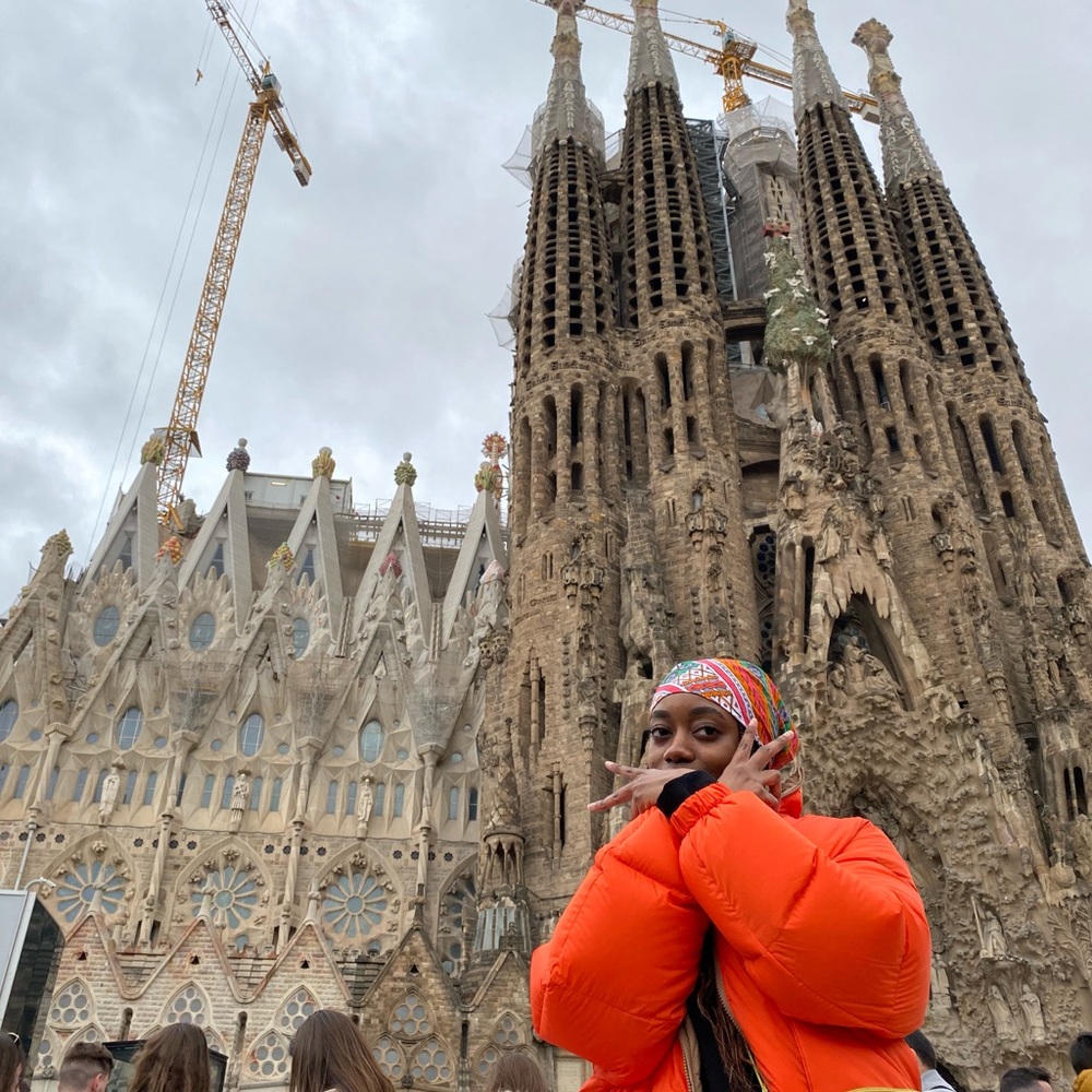 Meet your Posher, Ilham